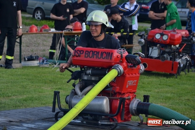Zdjęcie w galerii na portalu naszraciborz.pl: Strażacy z Roszkowa z nowym rekordem na zawodach w Rudyszwałdzie wiadomości z regionu