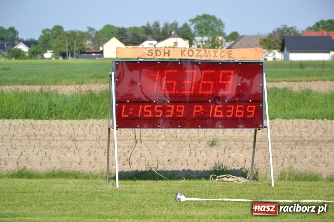 Zdjęcie w galerii na portalu naszraciborz.pl: Strażacy z Roszkowa z nowym rekordem na zawodach w Rudyszwałdzie wiadomości z regionu