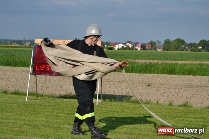 Zdjęcie w galerii na portalu naszraciborz.pl: Strażacy z Roszkowa z nowym rekordem na zawodach w Rudyszwałdzie wiadomości z regionu
