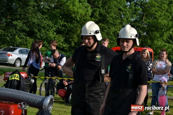 Zdjęcie w galerii na portalu naszraciborz.pl: Strażacy z Roszkowa z nowym rekordem na zawodach w Rudyszwałdzie wiadomości z regionu