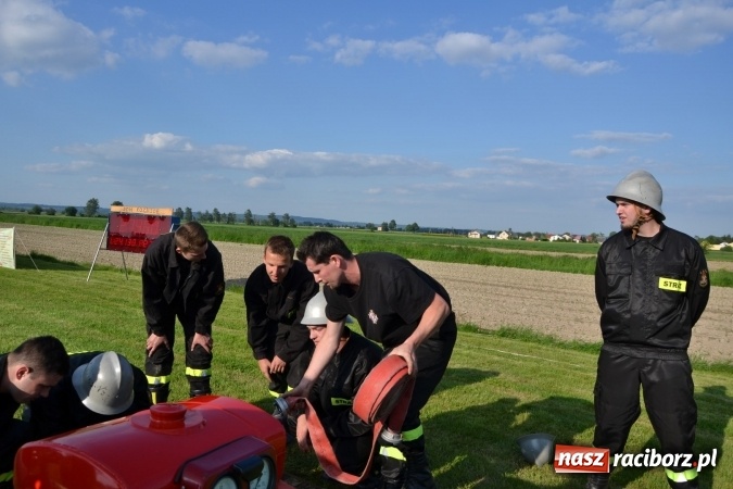 Zdjęcie w galerii na portalu naszraciborz.pl: Strażacy z Roszkowa z nowym rekordem na zawodach w Rudyszwałdzie wiadomości z regionu