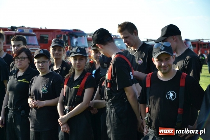 Zdjęcie w galerii na portalu naszraciborz.pl: Strażacy z Roszkowa z nowym rekordem na zawodach w Rudyszwałdzie wiadomości z regionu