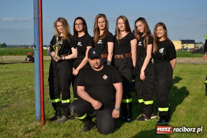 Zdjęcie w galerii na portalu naszraciborz.pl: Strażacy z Roszkowa z nowym rekordem na zawodach w Rudyszwałdzie wiadomości z regionu