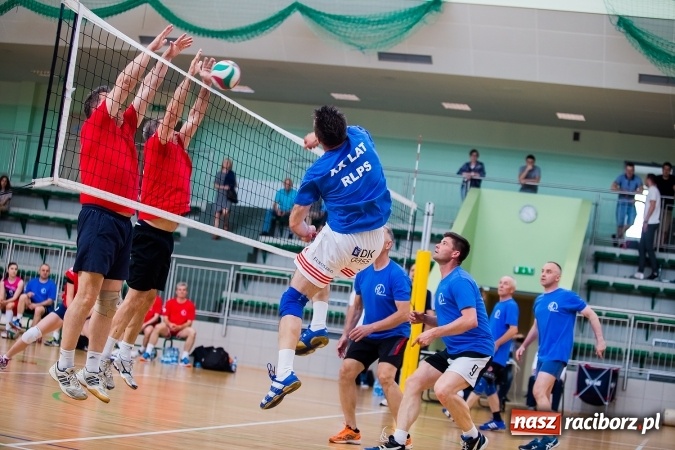 Zdjęcie w galerii na portalu naszraciborz.pl: XX-lecie Raciborskiej Ligi Piłki Siatkowej wiadomości z regionu