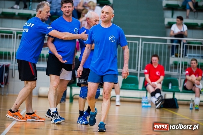 Zdjęcie w galerii na portalu naszraciborz.pl: XX-lecie Raciborskiej Ligi Piłki Siatkowej wiadomości z regionu