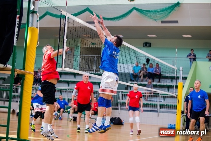 Zdjęcie w galerii na portalu naszraciborz.pl: XX-lecie Raciborskiej Ligi Piłki Siatkowej wiadomości z regionu