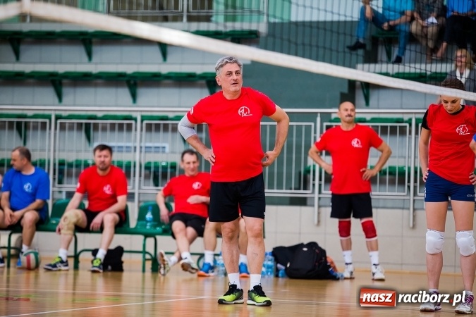 Zdjęcie w galerii na portalu naszraciborz.pl: XX-lecie Raciborskiej Ligi Piłki Siatkowej wiadomości z regionu