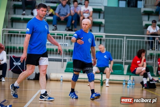 Zdjęcie w galerii na portalu naszraciborz.pl: XX-lecie Raciborskiej Ligi Piłki Siatkowej wiadomości z regionu