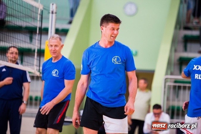Zdjęcie w galerii na portalu naszraciborz.pl: XX-lecie Raciborskiej Ligi Piłki Siatkowej wiadomości z regionu