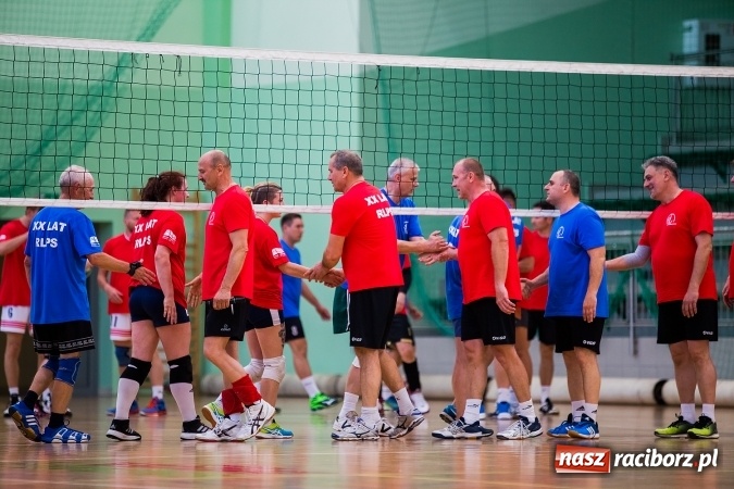 Zdjęcie w galerii na portalu naszraciborz.pl: XX-lecie Raciborskiej Ligi Piłki Siatkowej wiadomości z regionu
