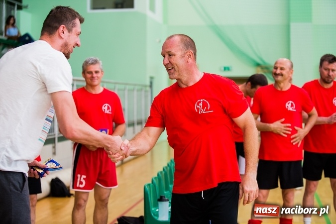 Zdjęcie w galerii na portalu naszraciborz.pl: XX-lecie Raciborskiej Ligi Piłki Siatkowej wiadomości z regionu
