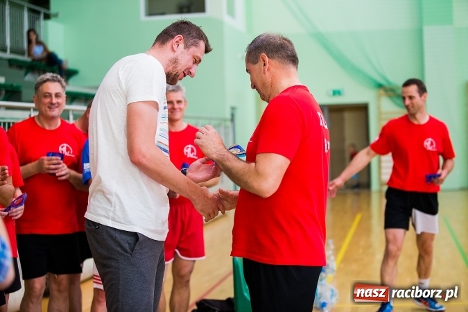 Zdjęcie w galerii na portalu naszraciborz.pl: XX-lecie Raciborskiej Ligi Piłki Siatkowej wiadomości z regionu
