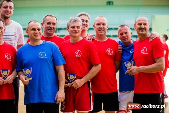 Zdjęcie w galerii na portalu naszraciborz.pl: XX-lecie Raciborskiej Ligi Piłki Siatkowej wiadomości z regionu