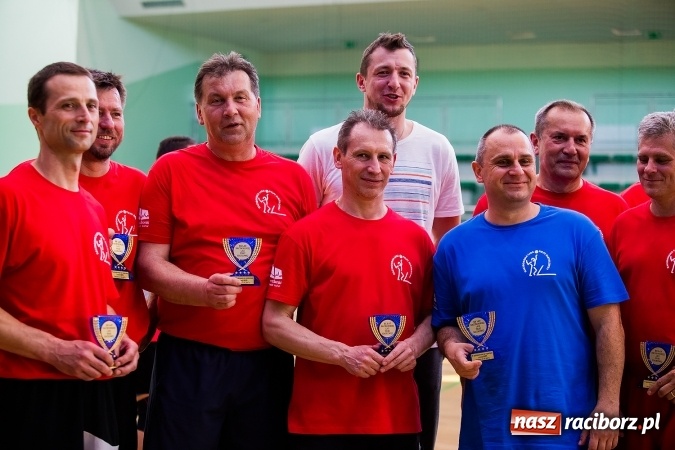Zdjęcie w galerii na portalu naszraciborz.pl: XX-lecie Raciborskiej Ligi Piłki Siatkowej wiadomości z regionu