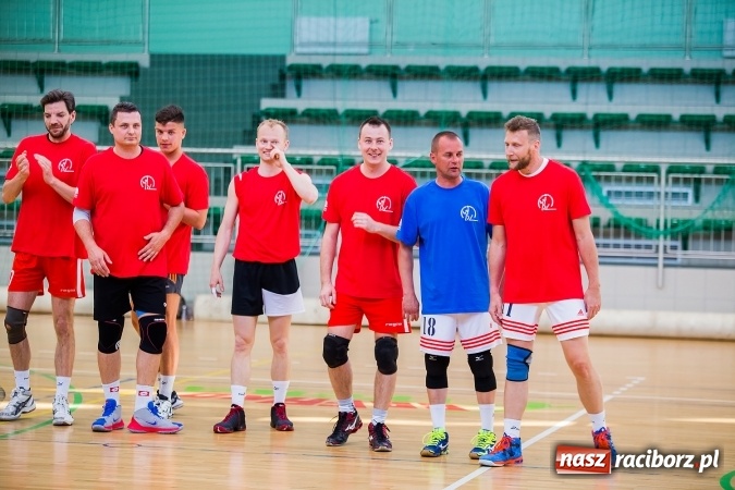 Zdjęcie w galerii na portalu naszraciborz.pl: XX-lecie Raciborskiej Ligi Piłki Siatkowej wiadomości z regionu