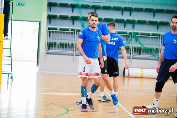 Zdjęcie w galerii na portalu naszraciborz.pl: XX-lecie Raciborskiej Ligi Piłki Siatkowej wiadomości z regionu