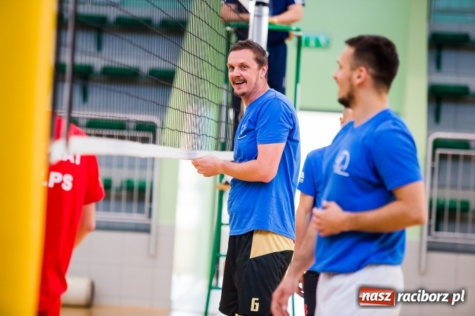 Zdjęcie w galerii na portalu naszraciborz.pl: XX-lecie Raciborskiej Ligi Piłki Siatkowej wiadomości z regionu