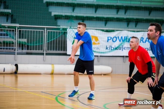 Zdjęcie w galerii na portalu naszraciborz.pl: XX-lecie Raciborskiej Ligi Piłki Siatkowej wiadomości z regionu