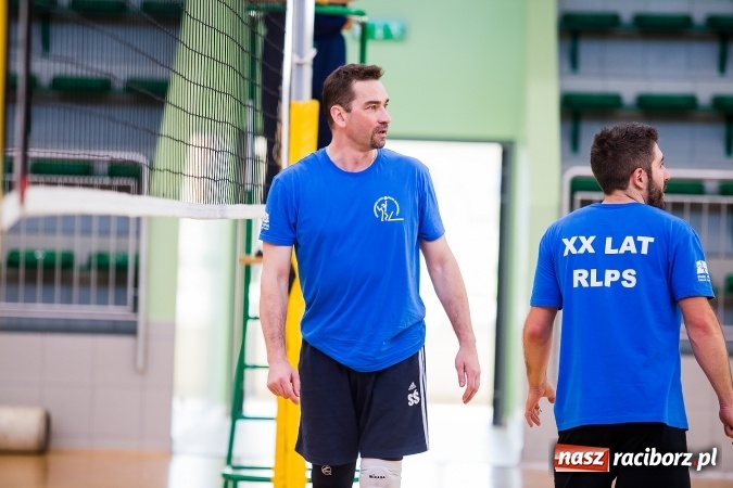 Zdjęcie w galerii na portalu naszraciborz.pl: XX-lecie Raciborskiej Ligi Piłki Siatkowej wiadomości z regionu