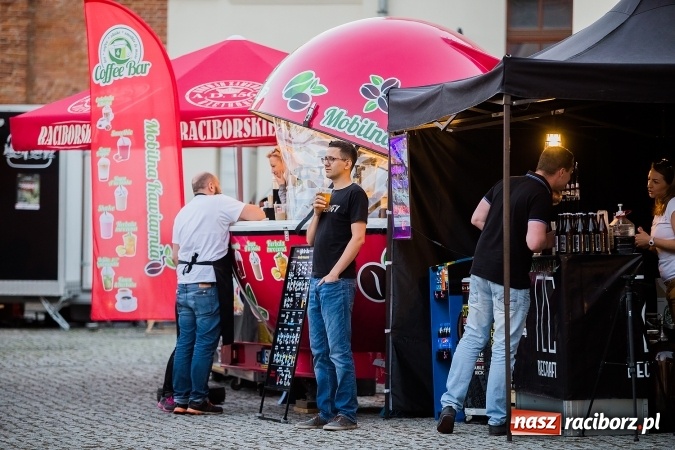 Zdjęcie w galerii na portalu naszraciborz.pl: Zlot fanów zespołu The Prodigy na Zamku Piastowskim wiadomości z regionu