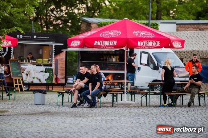 Zdjęcie w galerii na portalu naszraciborz.pl: Zlot fanów zespołu The Prodigy na Zamku Piastowskim wiadomości z regionu