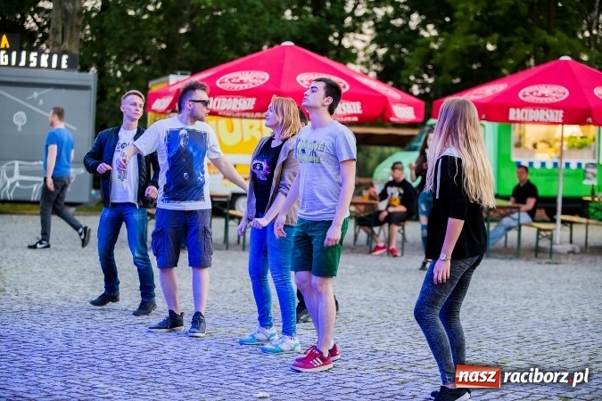 Zdjęcie w galerii na portalu naszraciborz.pl: Zlot fanów zespołu The Prodigy na Zamku Piastowskim wiadomości z regionu