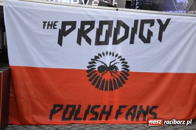 Zdjęcie w galerii na portalu naszraciborz.pl: Zlot fanów zespołu The Prodigy na Zamku Piastowskim wiadomości z regionu