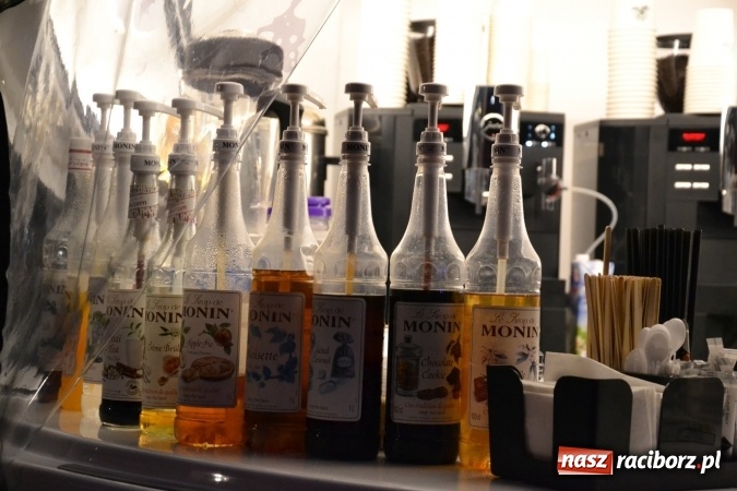 Zdjęcie w galerii na portalu naszraciborz.pl: Zlot fanów zespołu The Prodigy na Zamku Piastowskim wiadomości z regionu