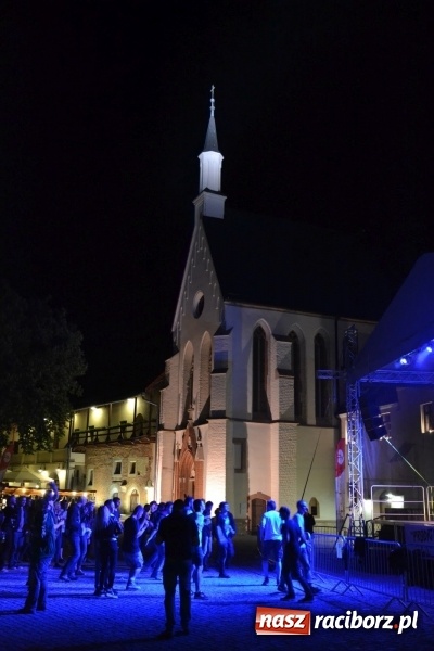 Zdjęcie w galerii na portalu naszraciborz.pl: Zlot fanów zespołu The Prodigy na Zamku Piastowskim wiadomości z regionu