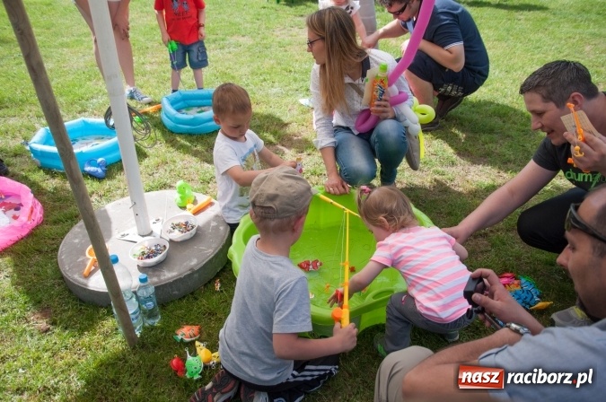 Zdjęcie w galerii na portalu naszraciborz.pl: Rodzinna Olimpiada z okazji Dnia Dziecka. Pracownicy SGL Carbon na pikniku w Aquabrax Szymocice wiadomości z regionu
