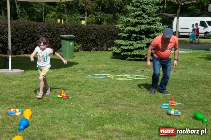 Zdjęcie w galerii na portalu naszraciborz.pl: Rodzinna Olimpiada z okazji Dnia Dziecka. Pracownicy SGL Carbon na pikniku w Aquabrax Szymocice wiadomości z regionu