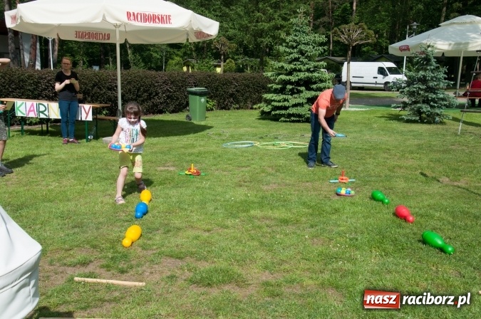 Zdjęcie w galerii na portalu naszraciborz.pl: Rodzinna Olimpiada z okazji Dnia Dziecka. Pracownicy SGL Carbon na pikniku w Aquabrax Szymocice wiadomości z regionu