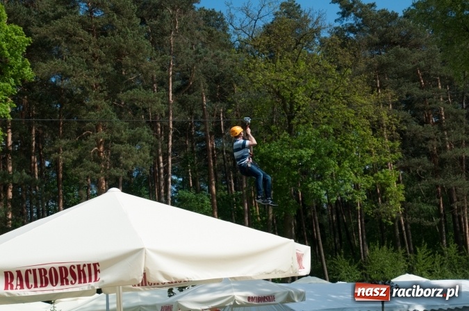 Zdjęcie w galerii na portalu naszraciborz.pl: Rodzinna Olimpiada z okazji Dnia Dziecka. Pracownicy SGL Carbon na pikniku w Aquabrax Szymocice wiadomości z regionu