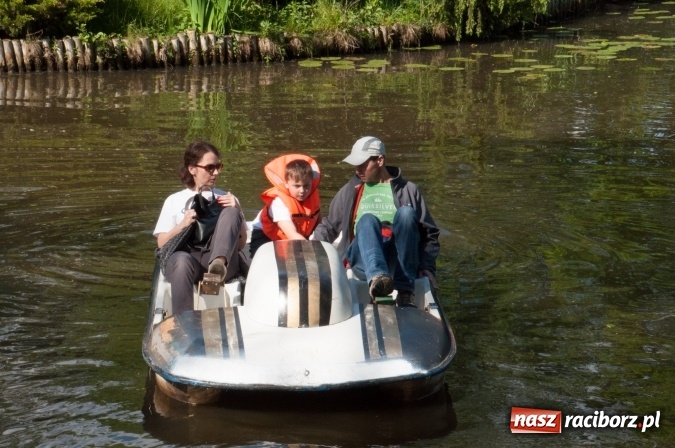 Zdjęcie w galerii na portalu naszraciborz.pl: Rodzinna Olimpiada z okazji Dnia Dziecka. Pracownicy SGL Carbon na pikniku w Aquabrax Szymocice wiadomości z regionu