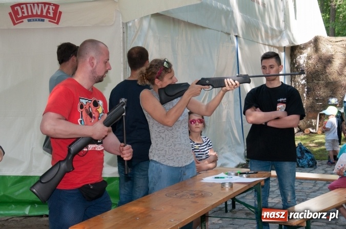 Zdjęcie w galerii na portalu naszraciborz.pl: Rodzinna Olimpiada z okazji Dnia Dziecka. Pracownicy SGL Carbon na pikniku w Aquabrax Szymocice wiadomości z regionu