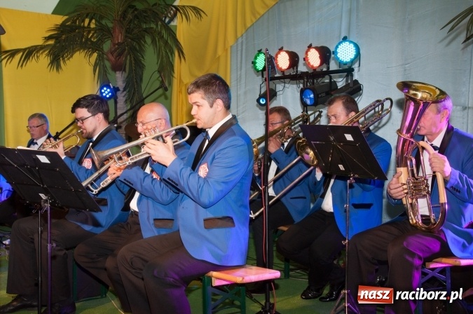 Zdjęcie w galerii na portalu naszraciborz.pl: Rodzinna Olimpiada z okazji Dnia Dziecka. Pracownicy SGL Carbon na pikniku w Aquabrax Szymocice wiadomości z regionu