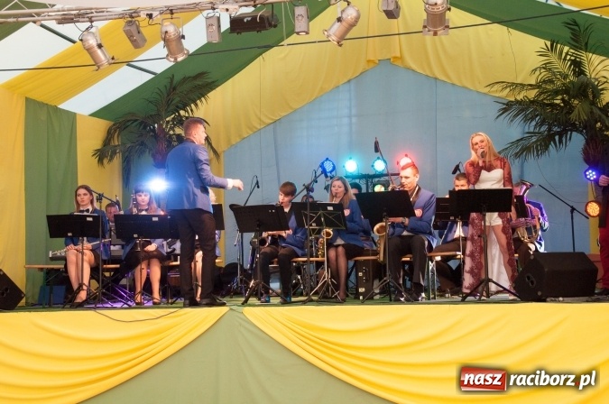 Zdjęcie w galerii na portalu naszraciborz.pl: Rodzinna Olimpiada z okazji Dnia Dziecka. Pracownicy SGL Carbon na pikniku w Aquabrax Szymocice wiadomości z regionu