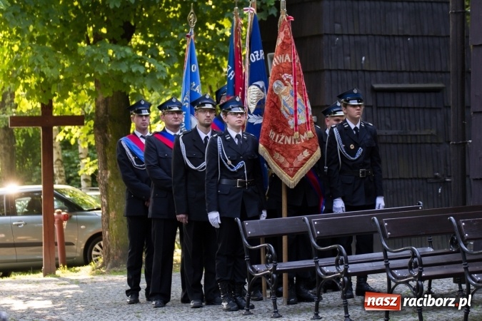 Zdjęcie w galerii na portalu naszraciborz.pl: Jak co roku w Pietrowicach Wielkich odbyły się tradycyjne obchody Dnia Strażaka wiadomości z regionu