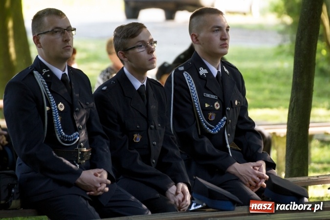 Zdjęcie w galerii na portalu naszraciborz.pl: Jak co roku w Pietrowicach Wielkich odbyły się tradycyjne obchody Dnia Strażaka wiadomości z regionu