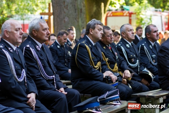 Zdjęcie w galerii na portalu naszraciborz.pl: Jak co roku w Pietrowicach Wielkich odbyły się tradycyjne obchody Dnia Strażaka wiadomości z regionu