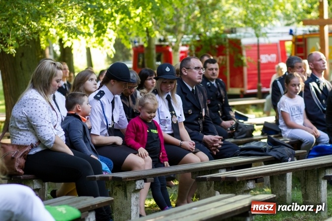 Zdjęcie w galerii na portalu naszraciborz.pl: Jak co roku w Pietrowicach Wielkich odbyły się tradycyjne obchody Dnia Strażaka wiadomości z regionu