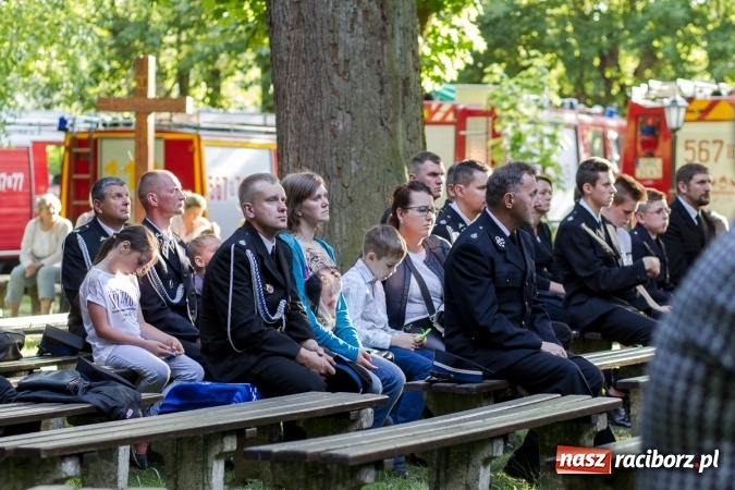 Zdjęcie w galerii na portalu naszraciborz.pl: Jak co roku w Pietrowicach Wielkich odbyły się tradycyjne obchody Dnia Strażaka wiadomości z regionu