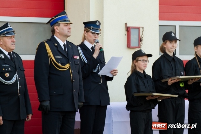 Zdjęcie w galerii na portalu naszraciborz.pl: Jak co roku w Pietrowicach Wielkich odbyły się tradycyjne obchody Dnia Strażaka wiadomości z regionu
