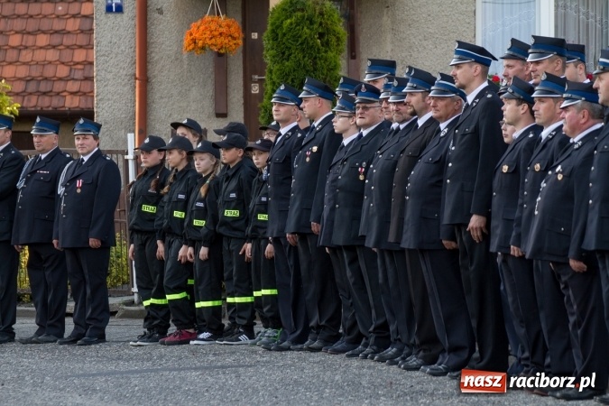 Zdjęcie w galerii na portalu naszraciborz.pl: Jak co roku w Pietrowicach Wielkich odbyły się tradycyjne obchody Dnia Strażaka wiadomości z regionu