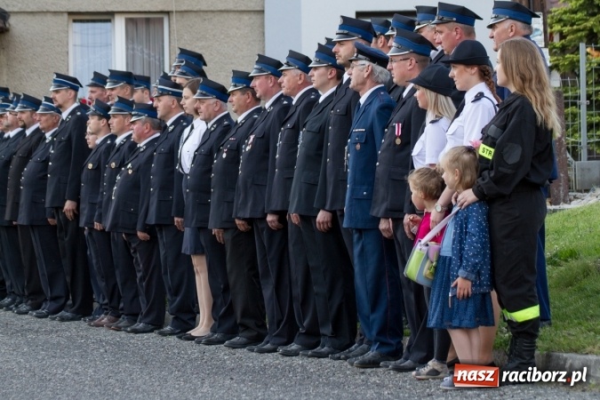 Zdjęcie w galerii na portalu naszraciborz.pl: Jak co roku w Pietrowicach Wielkich odbyły się tradycyjne obchody Dnia Strażaka wiadomości z regionu
