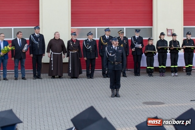 Zdjęcie w galerii na portalu naszraciborz.pl: Jak co roku w Pietrowicach Wielkich odbyły się tradycyjne obchody Dnia Strażaka wiadomości z regionu