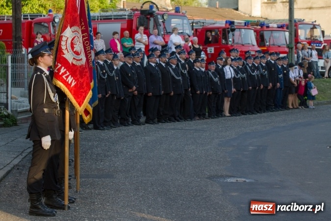 Zdjęcie w galerii na portalu naszraciborz.pl: Jak co roku w Pietrowicach Wielkich odbyły się tradycyjne obchody Dnia Strażaka wiadomości z regionu