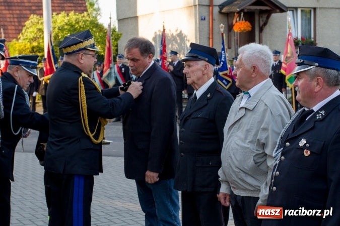 Zdjęcie w galerii na portalu naszraciborz.pl: Jak co roku w Pietrowicach Wielkich odbyły się tradycyjne obchody Dnia Strażaka wiadomości z regionu