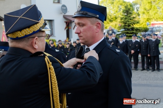 Zdjęcie w galerii na portalu naszraciborz.pl: Jak co roku w Pietrowicach Wielkich odbyły się tradycyjne obchody Dnia Strażaka wiadomości z regionu