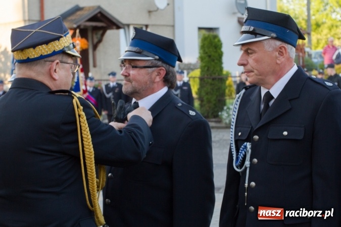 Zdjęcie w galerii na portalu naszraciborz.pl: Jak co roku w Pietrowicach Wielkich odbyły się tradycyjne obchody Dnia Strażaka wiadomości z regionu